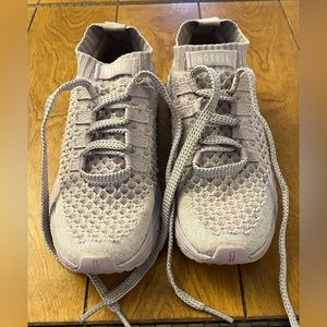 Lilac no bull runners